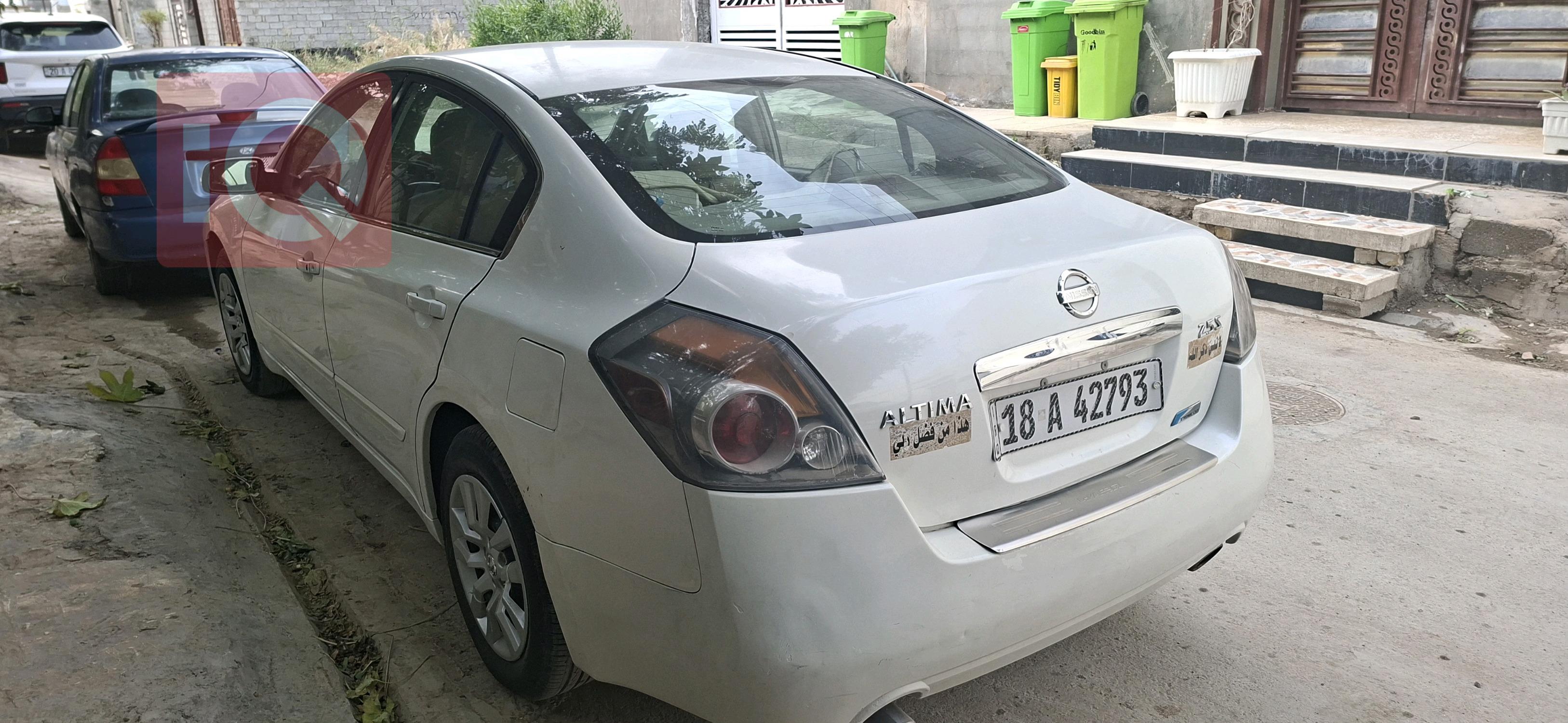 نيسان ألتيما